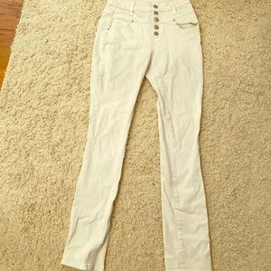 White high waisted jeans